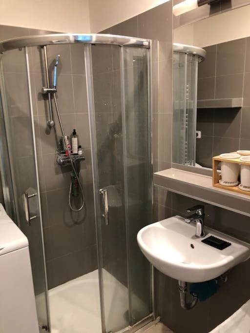 Cozy Karlin Apartment Prague Ngoại thất bức ảnh